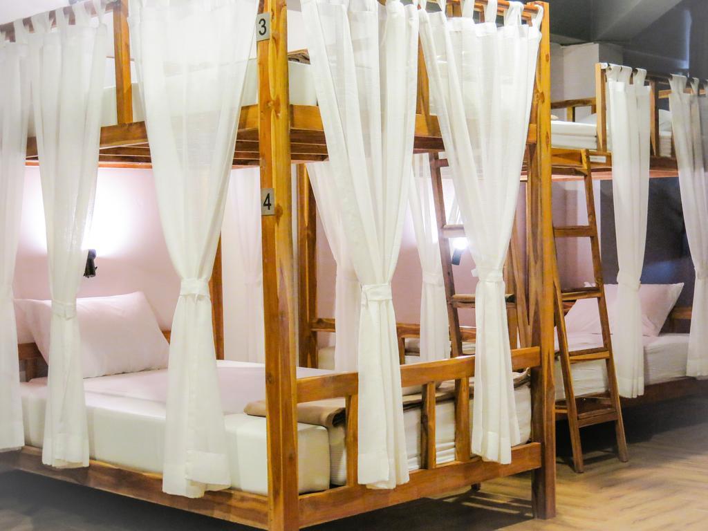 Metro Pratunam Boutique Hotel Бангкок Екстер'єр фото