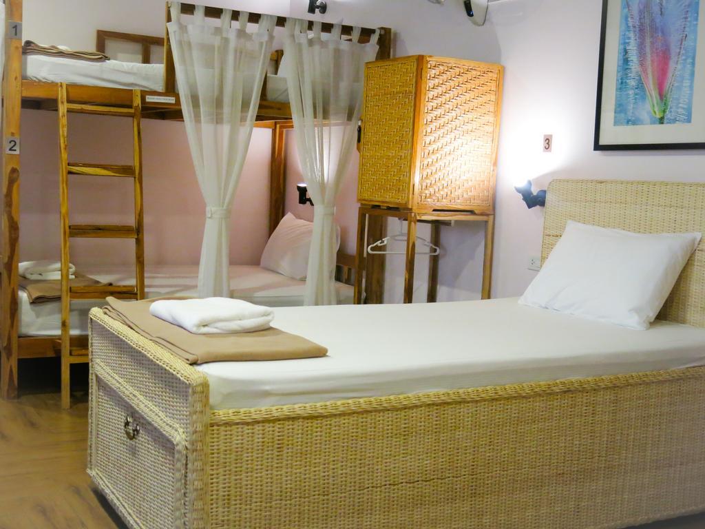 Metro Pratunam Boutique Hotel Бангкок Екстер'єр фото