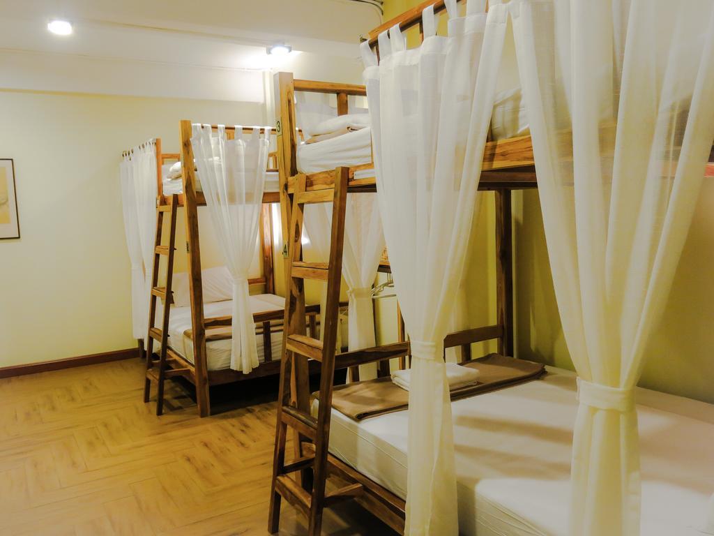 Metro Pratunam Boutique Hotel Бангкок Екстер'єр фото